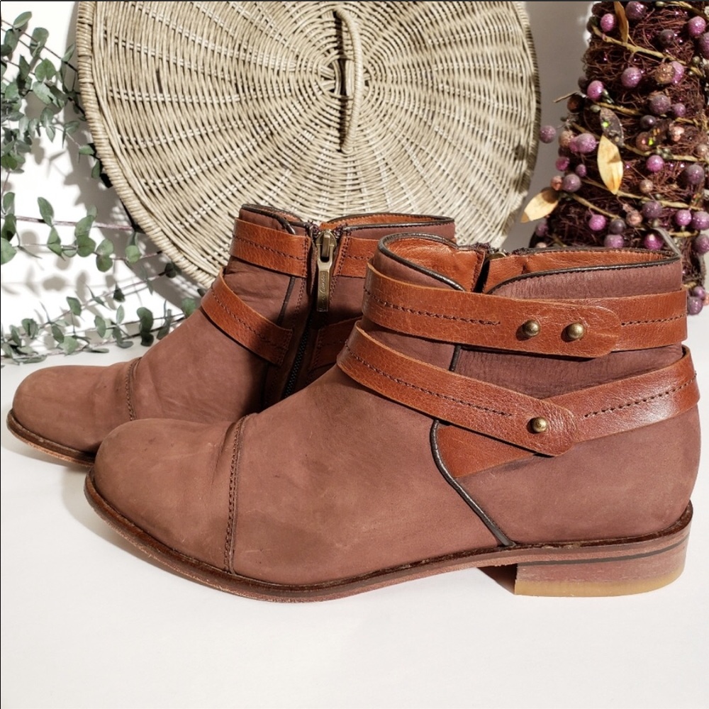 Vintage Franco CUADRA Women’s Ankle Booties 8.5